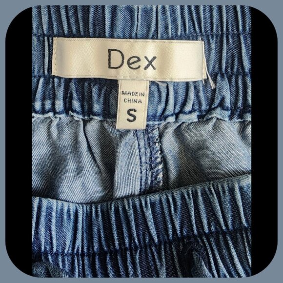 DEX || Elastic Waist Chambray Shorts (SIZE S) - Picture 3 of 5